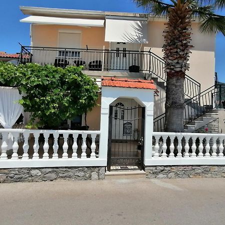 Apartment Casa Sul Mare Тиват Екстериор снимка