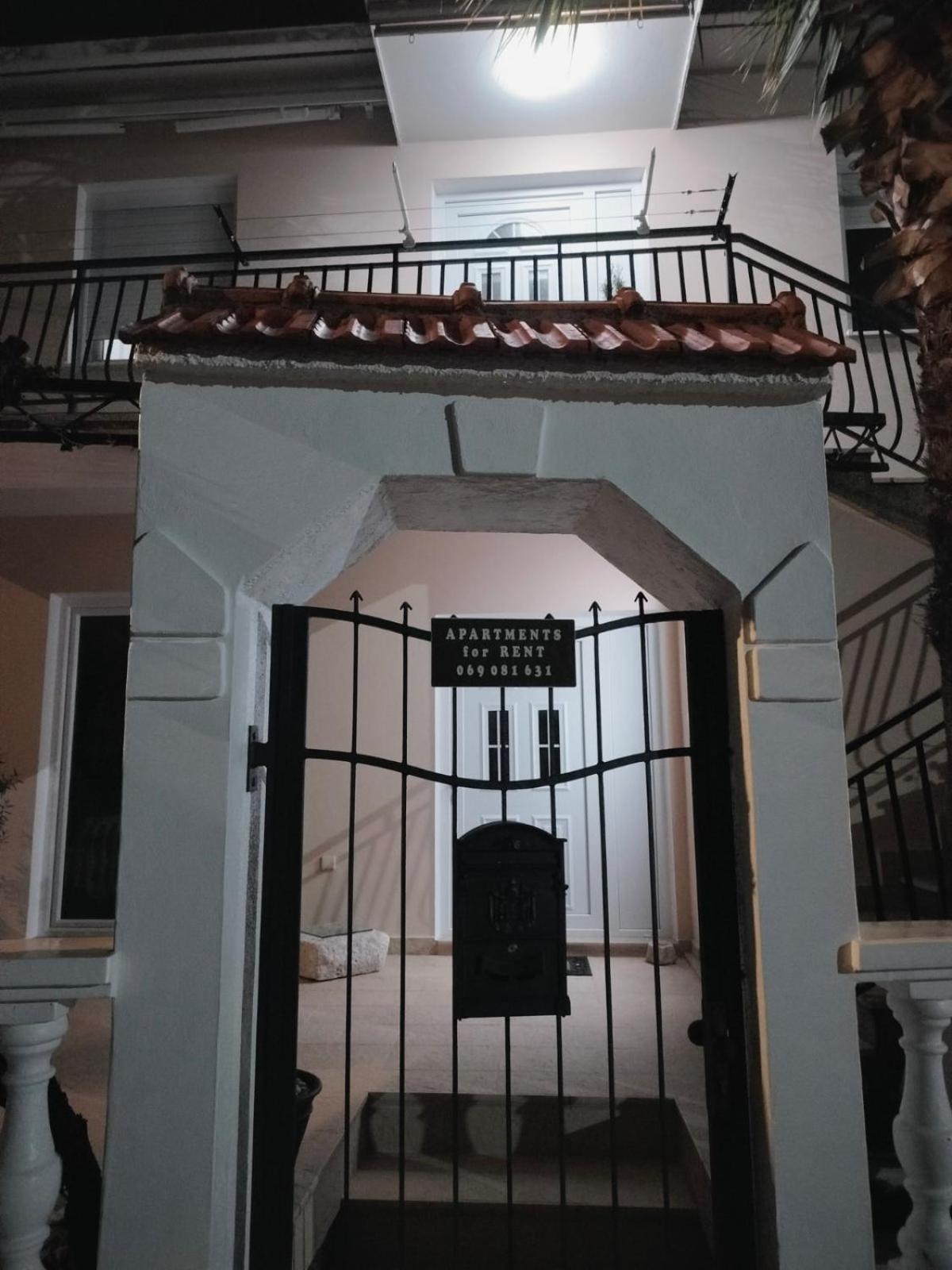 Apartment Casa Sul Mare Тиват Екстериор снимка